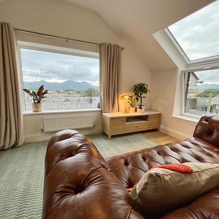 Porthmadog, Sleeps 11, 5 Bedrooms, 5 Bathrooms, Mountain Views Zewnętrze zdjęcie