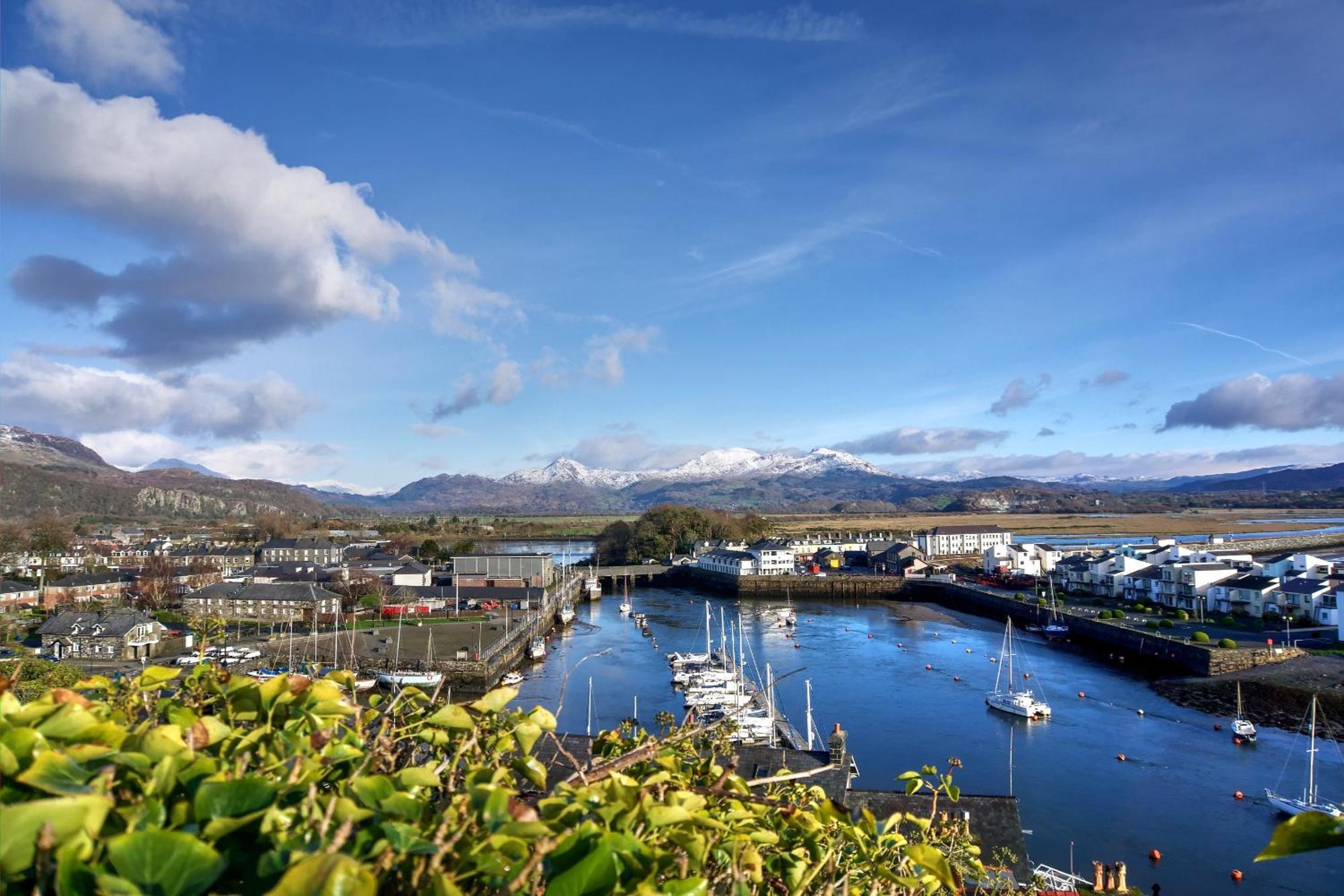 Porthmadog, Sleeps 11, 5 Bedrooms, 5 Bathrooms, Mountain Views Zewnętrze zdjęcie