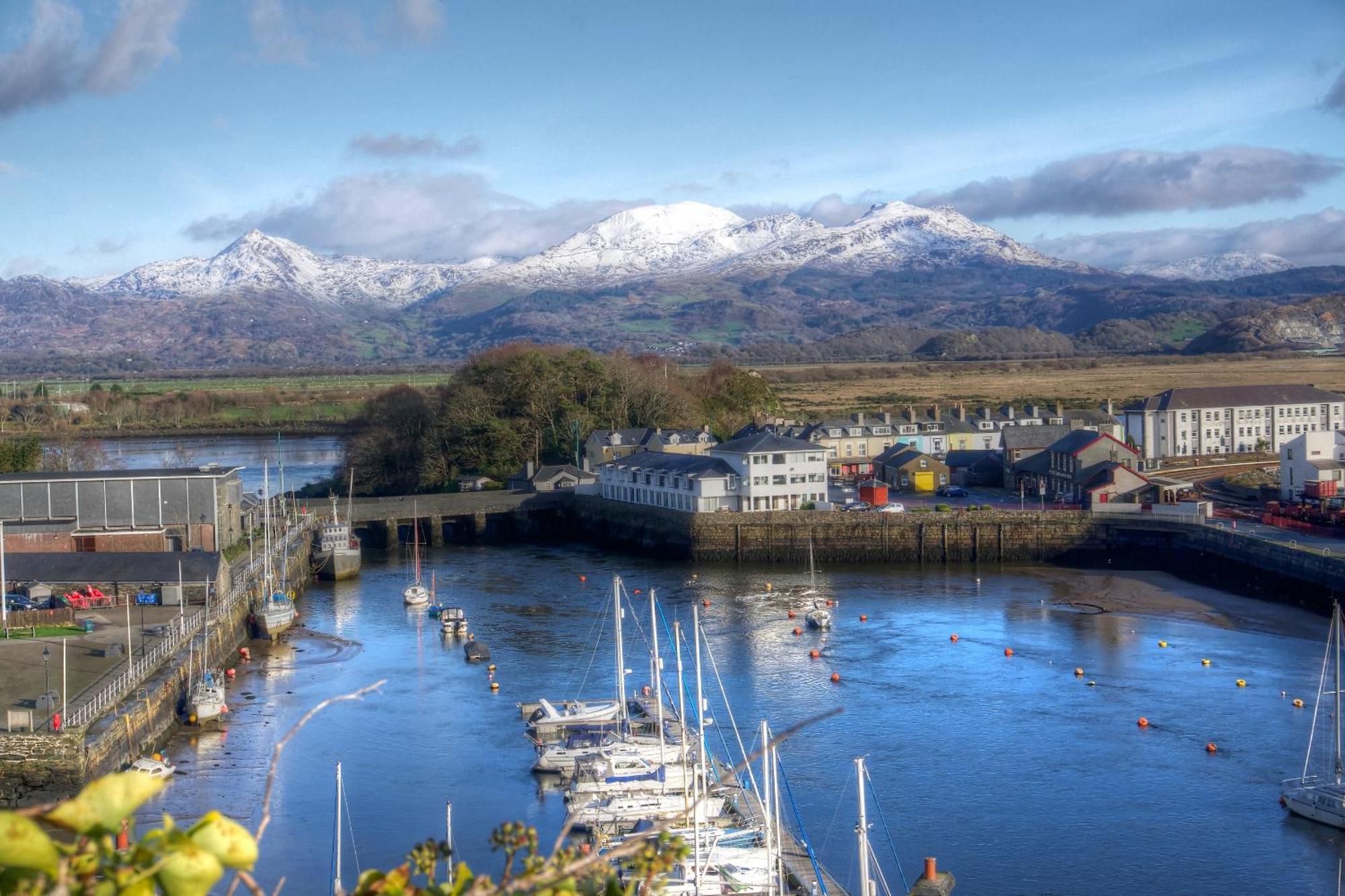 Porthmadog, Sleeps 11, 5 Bedrooms, 5 Bathrooms, Mountain Views Zewnętrze zdjęcie