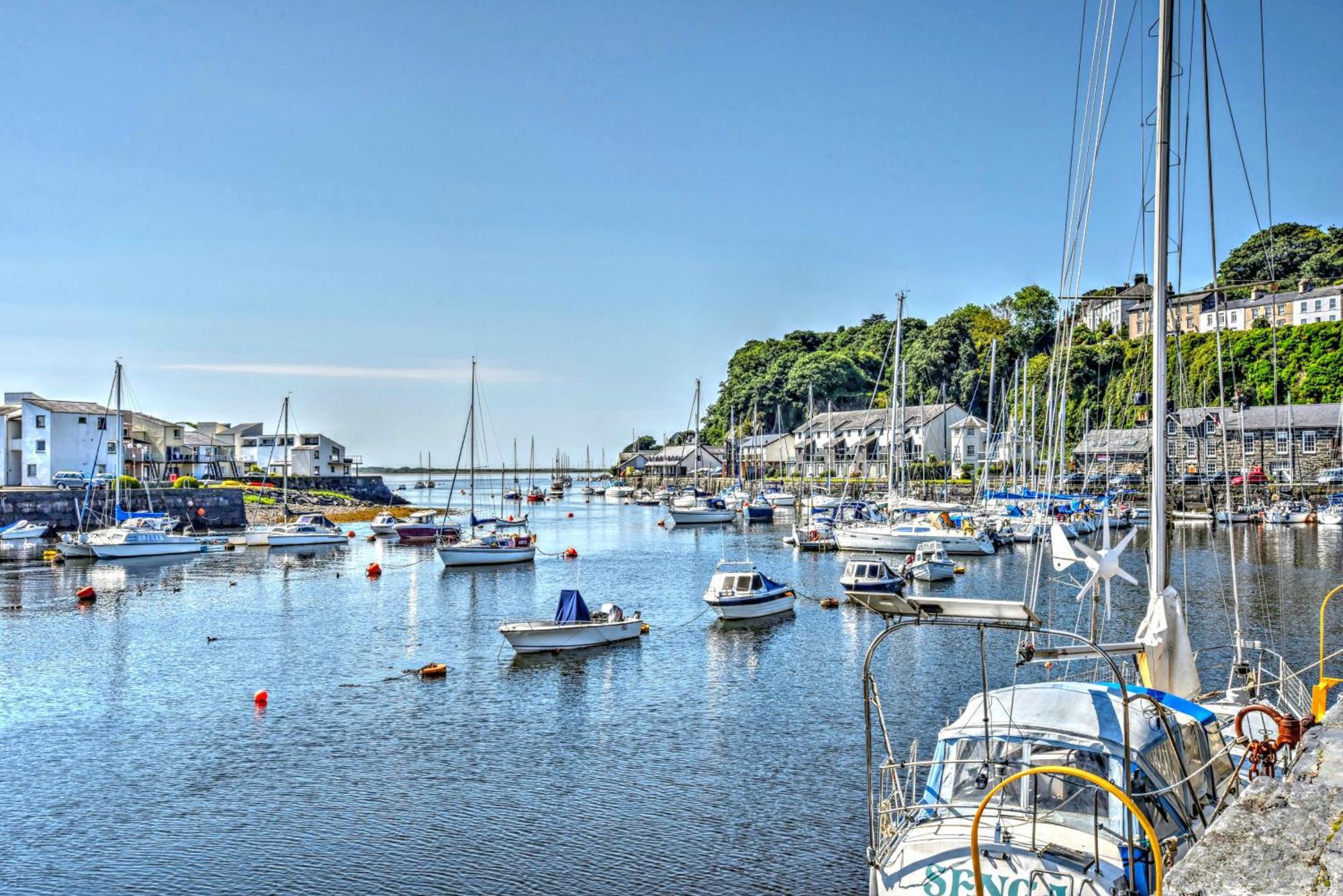 Porthmadog, Sleeps 11, 5 Bedrooms, 5 Bathrooms, Mountain Views Zewnętrze zdjęcie